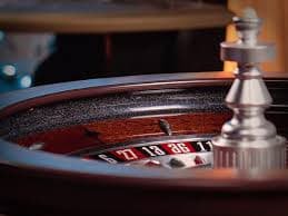 Texas Hold'em Bonus table layout and betting positions
